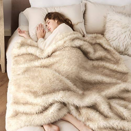 Luxury shaggy blanket